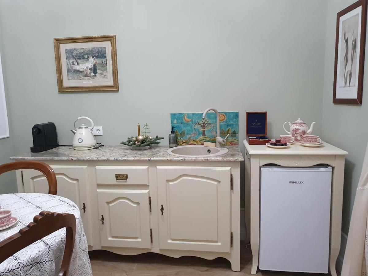 Elisabeth Apartment Oradea Extérieur photo